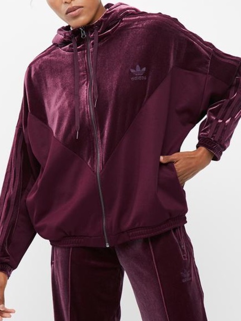 Sailor oversized velour hoodie
adidas Originals